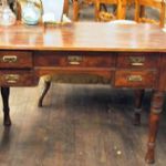 25 5210 WRITING DESK